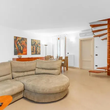 Residenza Degli Ulivi - House With Pool Appartamento *