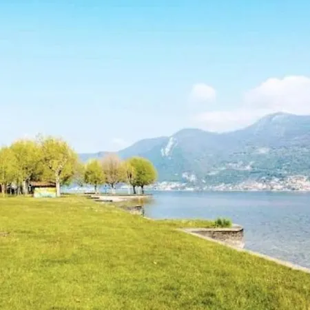 Residenza Degli Ulivi, House With Pool At Sassabanek 伊塞奥